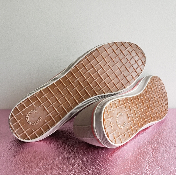 Brand New Fred Perry Sneakers - Picture 8 of 10